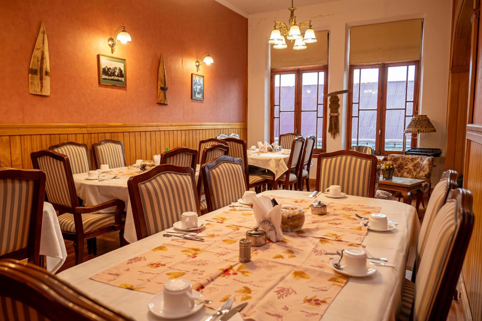 פואנטה ארנס Hotel Plaza מראה חיצוני תמונה