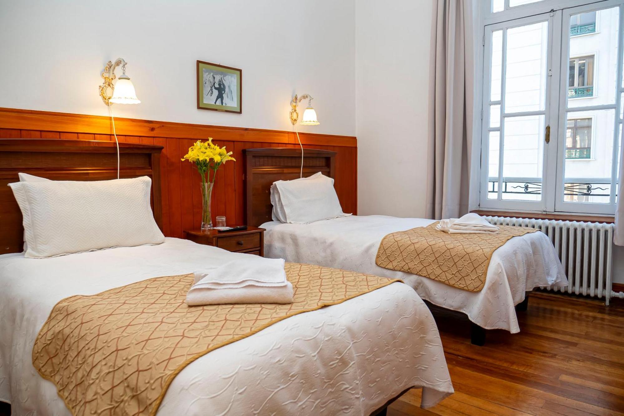 פואנטה ארנס Hotel Plaza מראה חיצוני תמונה