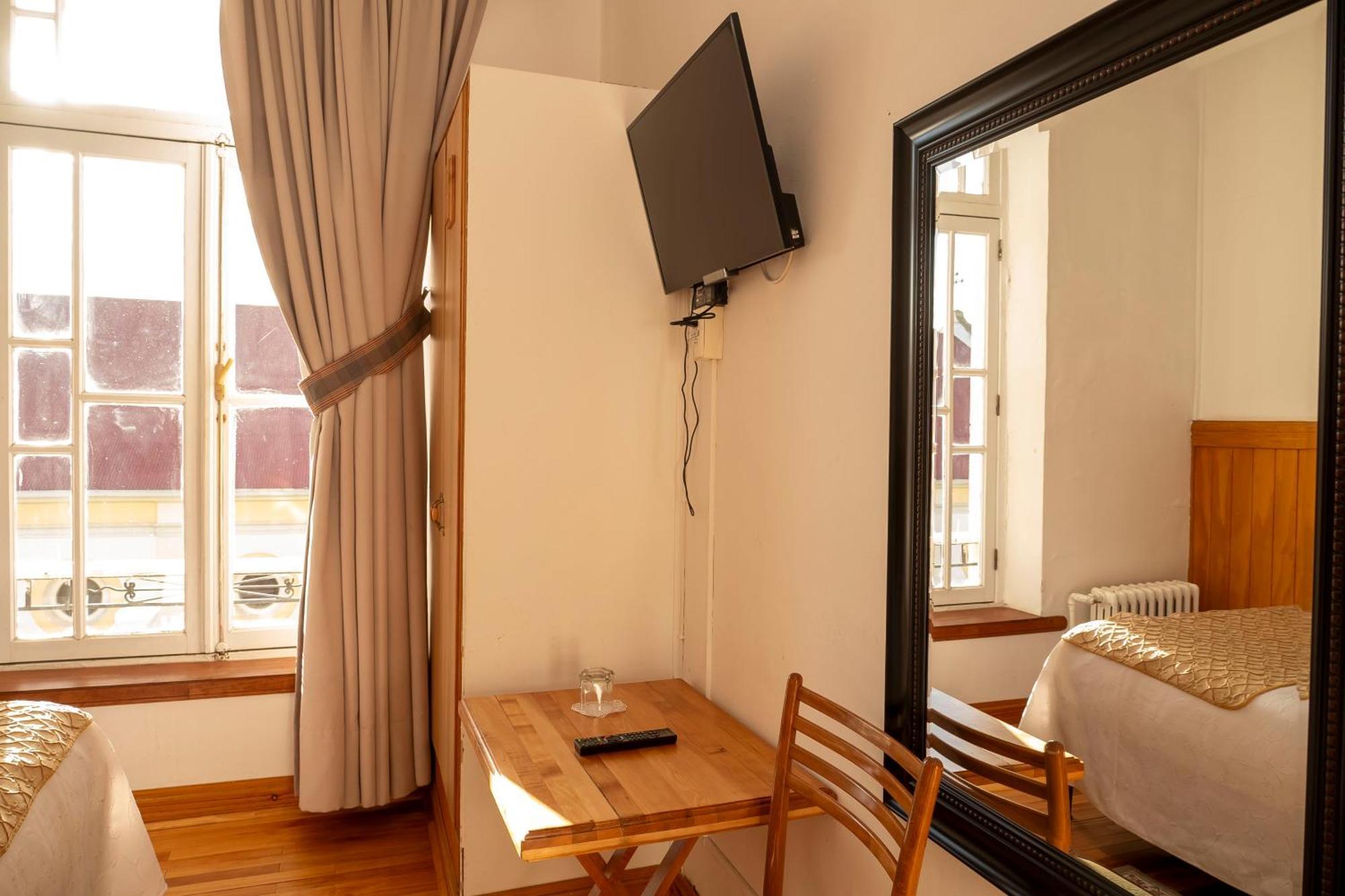 פואנטה ארנס Hotel Plaza מראה חיצוני תמונה
