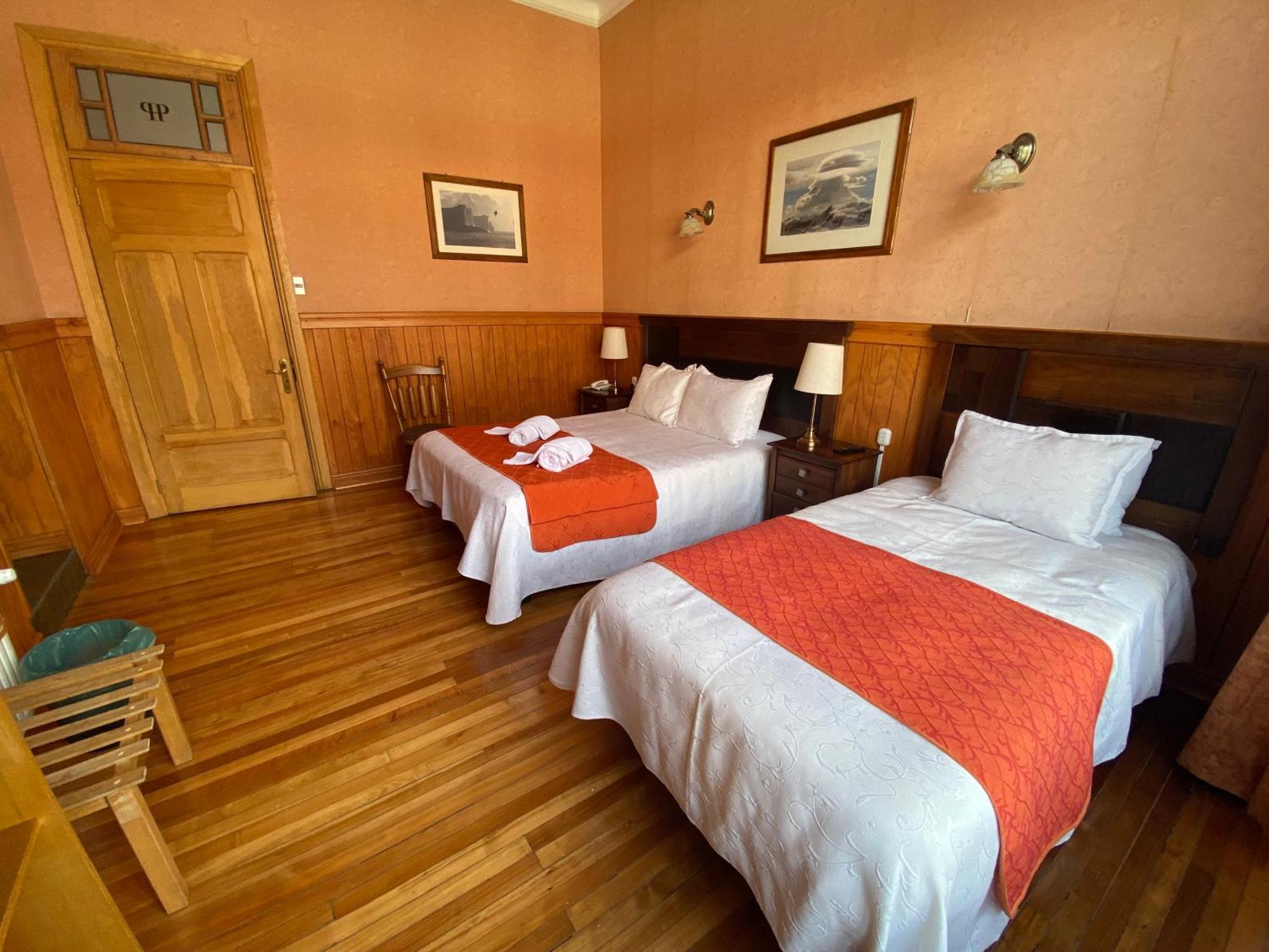 פואנטה ארנס Hotel Plaza מראה חיצוני תמונה