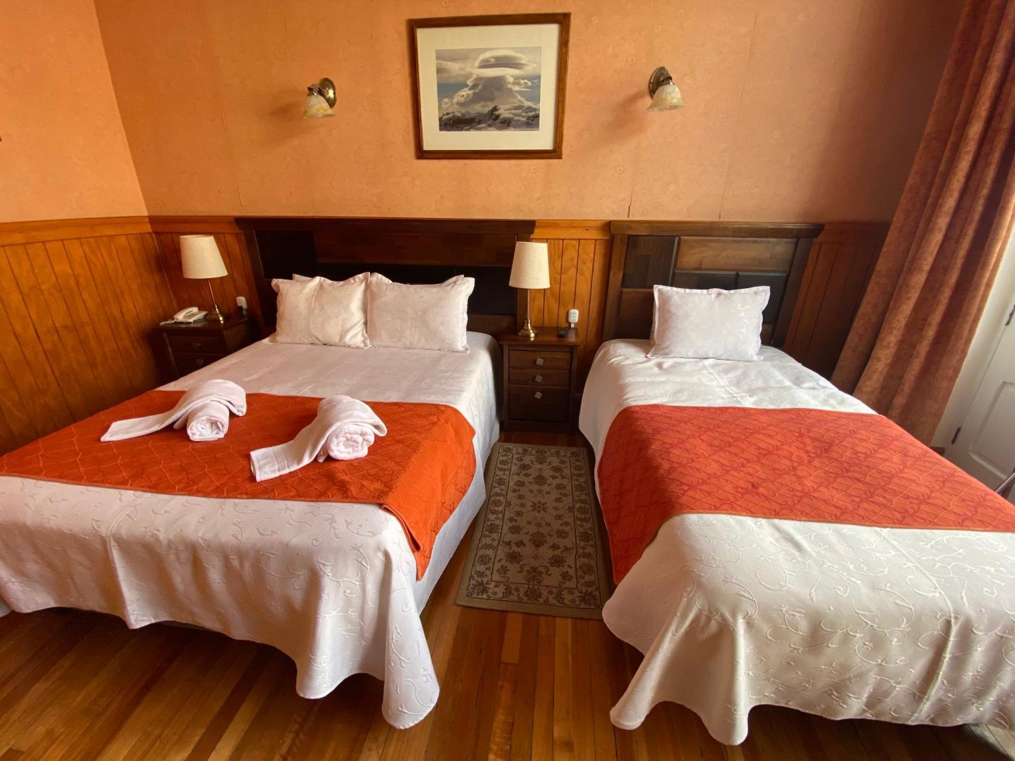 פואנטה ארנס Hotel Plaza מראה חיצוני תמונה